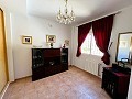 Belle villa de 4 chambres in Alicante Property