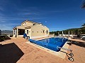 Beautiful 4 Bedroom 3 Bathroom Villa in Alicante Property