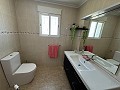 Belle villa de 4 chambres et 3 salles de bains in Alicante Property