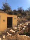 Gemoderniseerde Gedeeltelijke Grotwoning in de bergen in Alicante Property