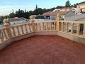 Increíble Villa de 3 Dormitorios y 2 Baños en El Reloj Fortuna con Piscina Privada in Alicante Property