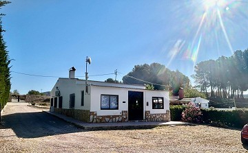 Belle maison de campagne avec terrain de padel pleine grandeur