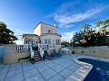 Belle villa de 4 chambres avec piscine privée in Alicante Property