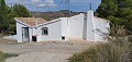 Villa con Piscina cerca del pueblo in Alicante Property