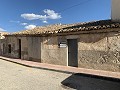 Stadthaus zum Renovieren mit Garten in Alicante Property