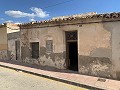 Stadthaus zum Renovieren mit Garten in Alicante Property