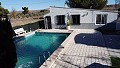 Villa con anexo de invitados y piscina en Villena in Alicante Property