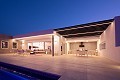 Maginificent 5 Bedroom 6 Bathroom Villa in Alicante Property