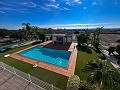 Superbe demeure avec piscine privée, terrain de sport et espace barbecue in Alicante Property