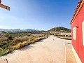 Encantadora Villa de 4 Dormitorios con Impresionantes Vistas Panorámicas in Alicante Property